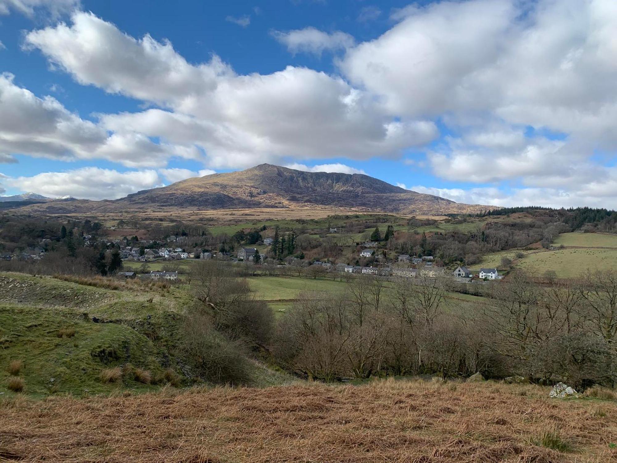 Elen's Castle Hotel Dolwyddelan Buitenkant foto